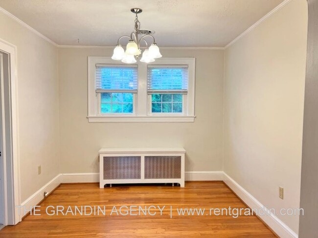 Building Photo - 1668 Brandon Ave SW