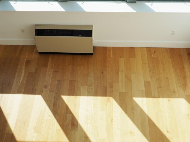 Building Photo - 50 Dey St