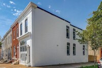 Building Photo - 2648 Hampden Ave