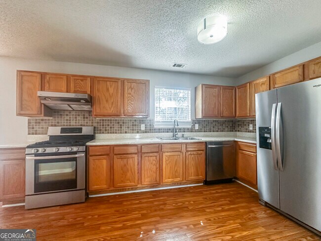 Building Photo - 3901 Swooping Ct