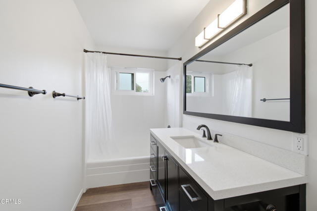 Building Photo - 6453 Tanager St