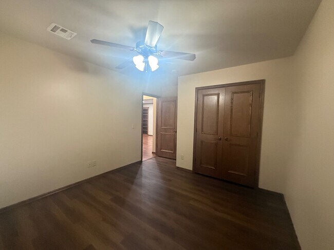 Building Photo - 118 Sahoma Terrace