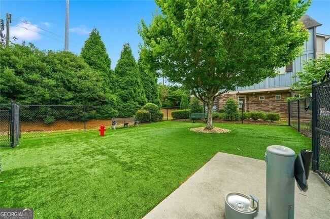 Building Photo - 164 Blakemore Dr