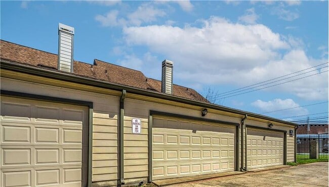 Building Photo - 746 Country Pl Dr