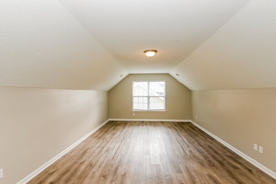Building Photo - 3530 Joel Turner Dr