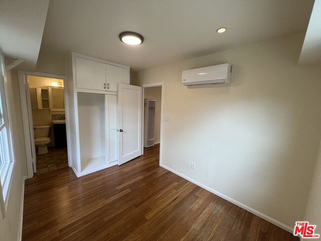 Building Photo - 2019 Cypress Ave.