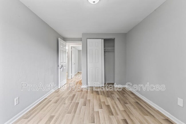 Building Photo - 1216 Bunsen Ct