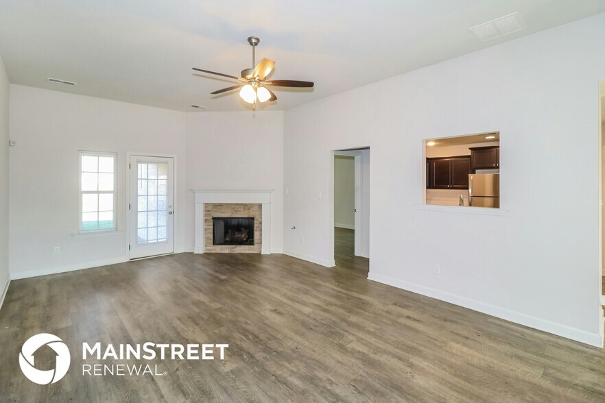 Building Photo - 8106 Aiden Rd