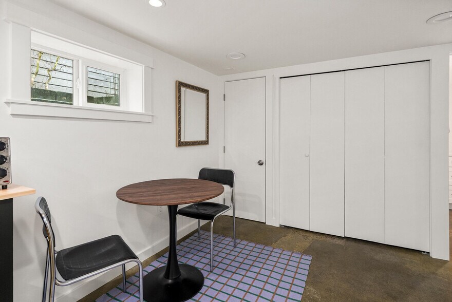 Building Photo - 957 NW 64th St