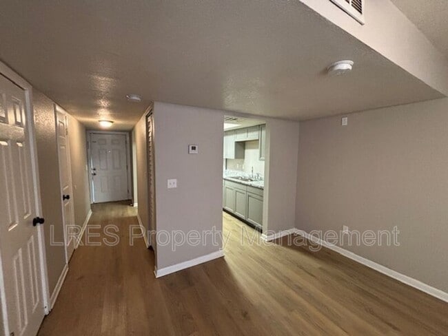 Building Photo - 1603 Terrace Dr