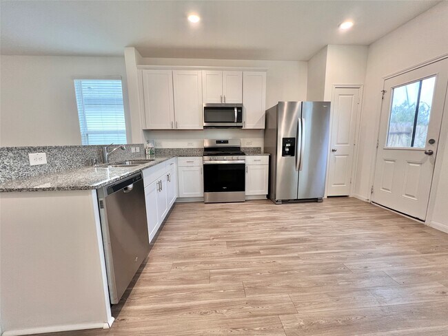 Building Photo - 17835 Plow Horse Ln