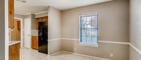 Building Photo - 100 Hacienda Dr
