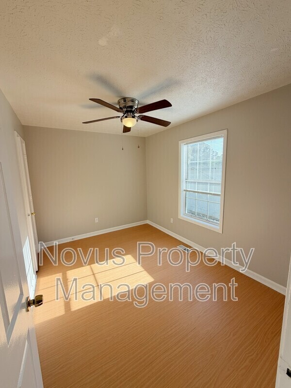 Building Photo - 710 Fertilla St