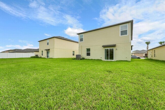 Building Photo - 662 Carlyle Wy