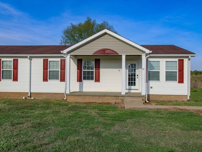 Building Photo - Charming 3BR/2BA Duplex Close to Shopping & Schools