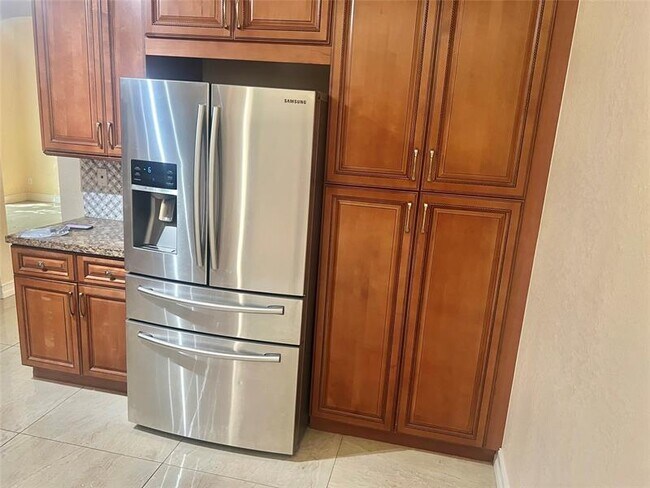 Building Photo - 2036 NW 183rd Cir