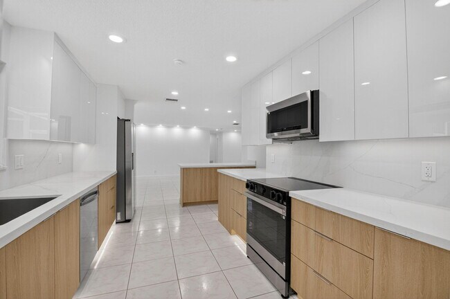 Building Photo - 4599 Brady Blvd