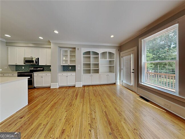 Building Photo - 2649 Colgan Ct SE