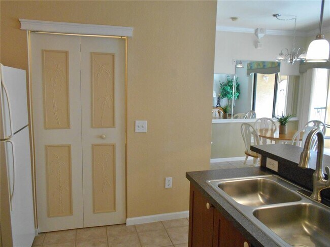 Building Photo - 2171 Portofino Pl