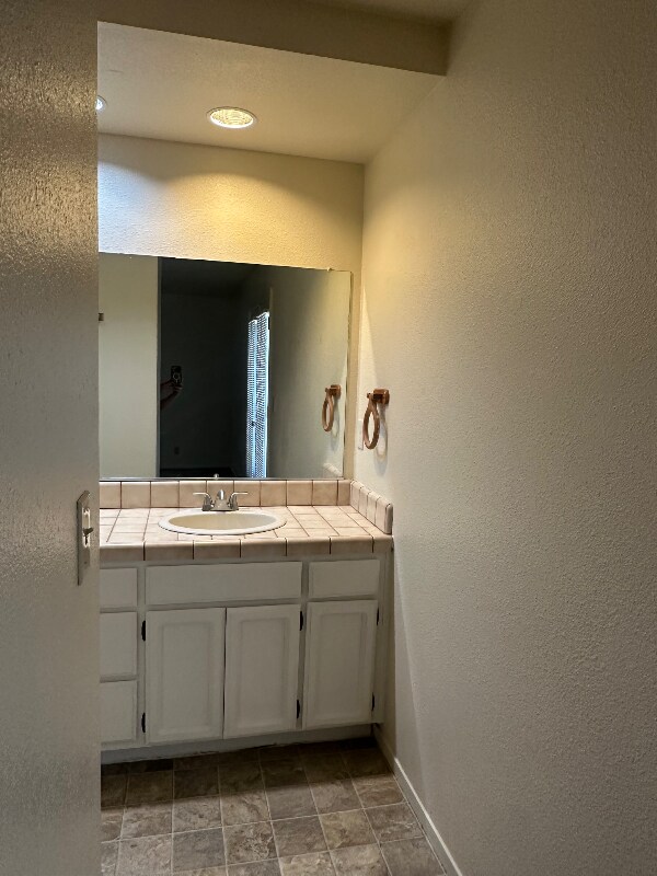 Building Photo - 1035 Cordelia Ct