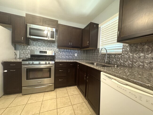 Building Photo - 3901 NW 56th St