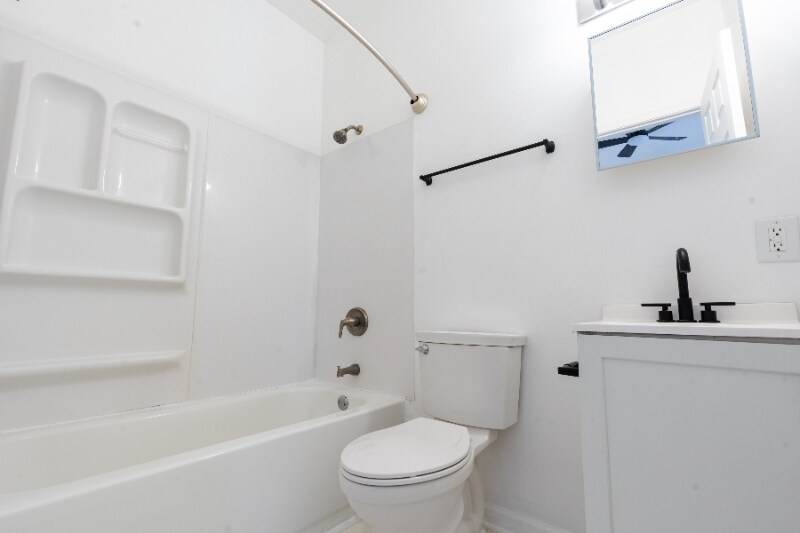 Building Photo - 1918 W Washington St