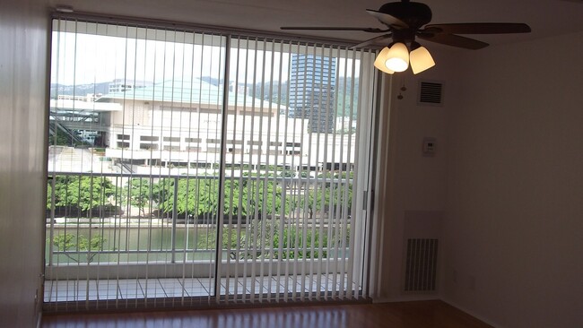 Building Photo - Villa On Eaton Square, 1 Bedroom, 1 Bath, ...