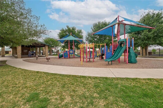 Building Photo - 806 Pepperbark Loop