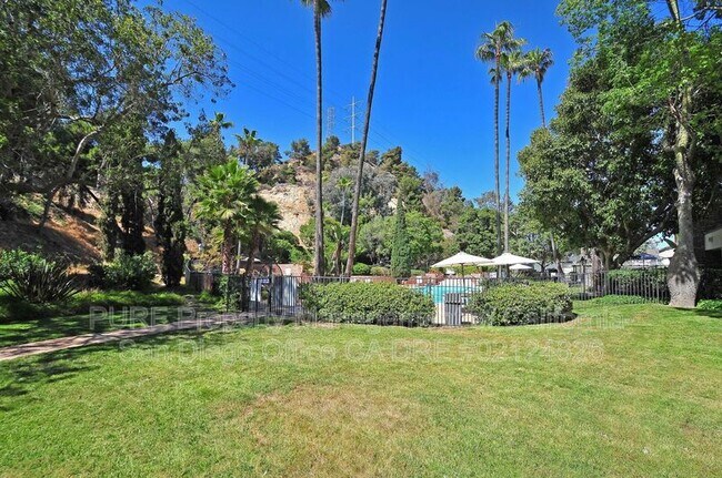 Building Photo - 6406 Friars Rd