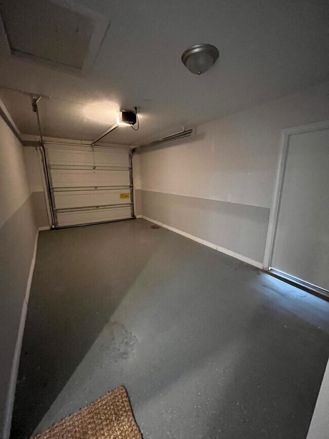 Building Photo - Beautiful Three Bedroom Scottsdale House w...