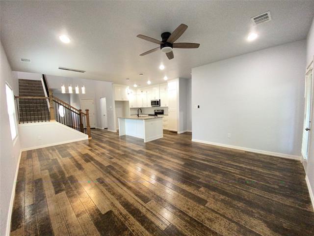 Building Photo - 5408 Fernander Dr