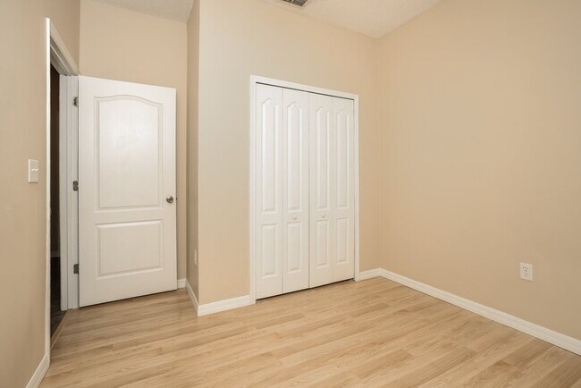 Building Photo - 15822 Pine Lily Ct