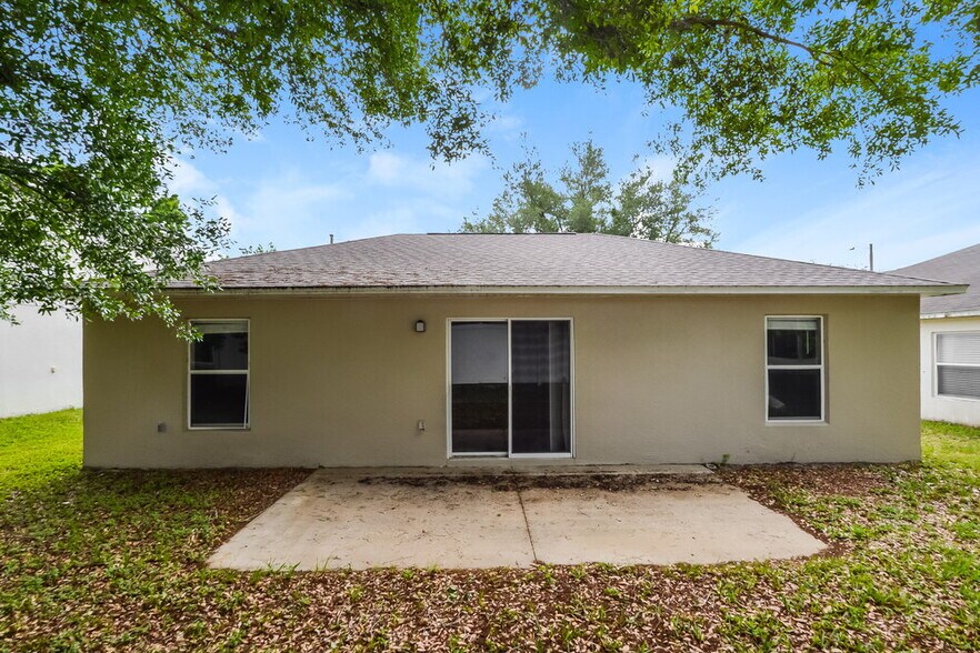 Building Photo - 2104 Aitkin Loop