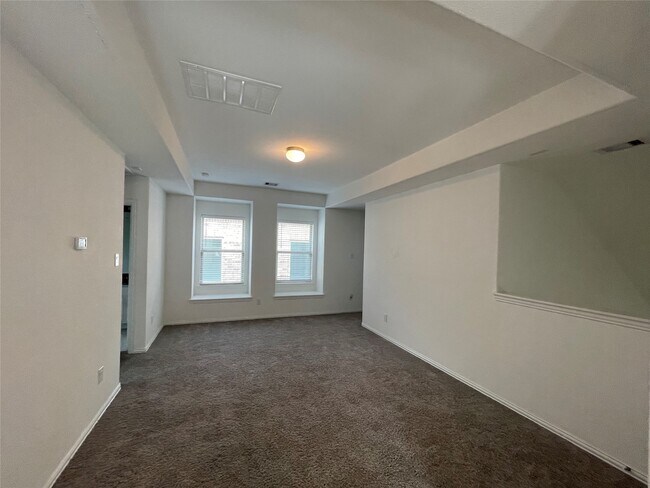 Building Photo - 308 Tangle Birch Ct