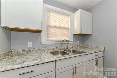 Building Photo - 108 Sylvania Ave