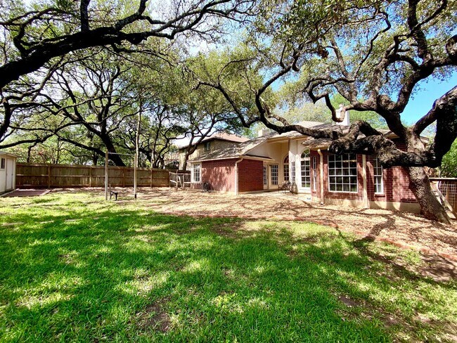 Building Photo - 13706 Morningbluff Dr