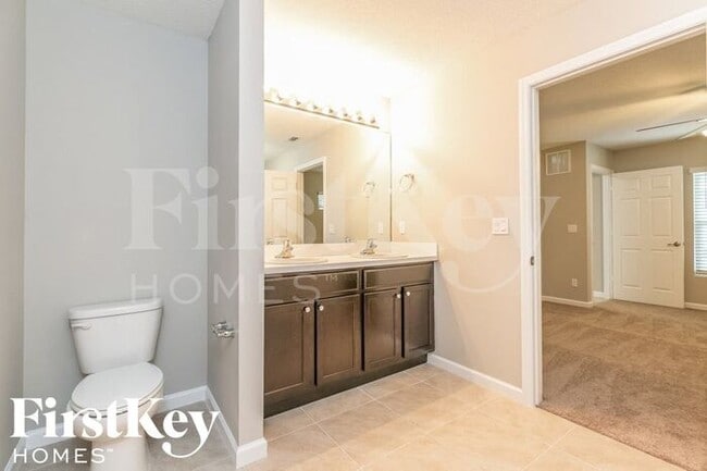 Building Photo - 3391 SW Espanola St