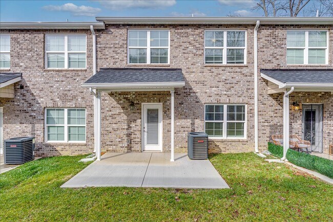 Building Photo - 420 Flt Rdg Wy