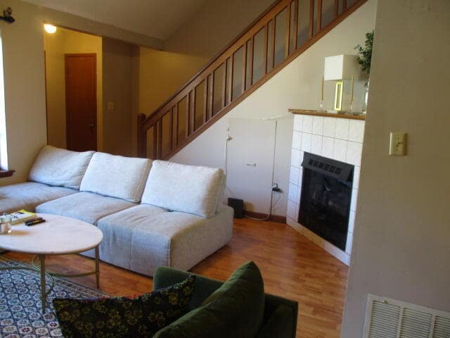 Building Photo - 1008 Pineview Blvd