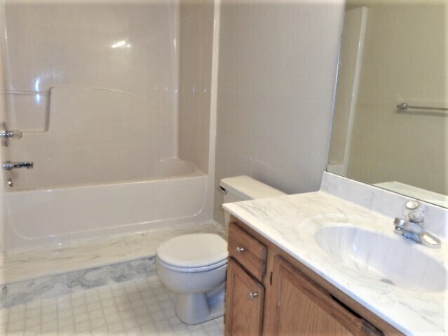 Building Photo - 7303 Clearview Dr