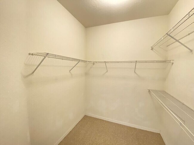 Building Photo - 1225 Lake Shadow Cir