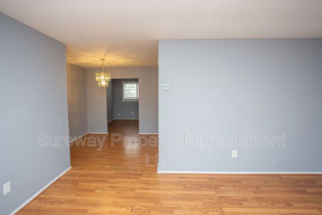 Building Photo - 22 Hamal Ct