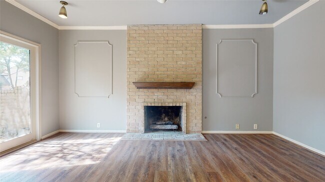 Building Photo - 12618 Misty Valley Dr