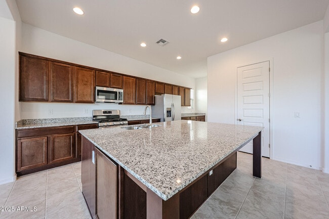 Building Photo - 25110 N 75th Ln