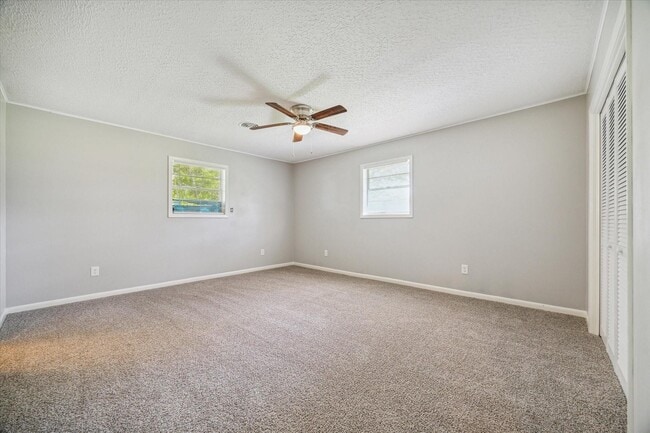 Building Photo - 111 Chadwick Rd