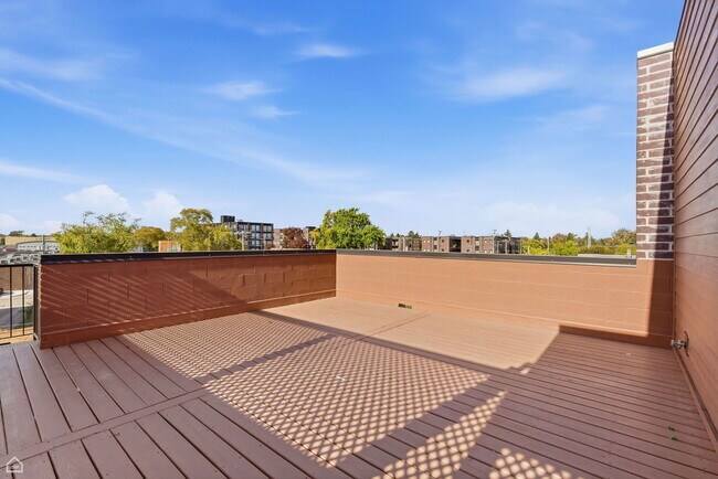 Building Photo - 2718 Budd St