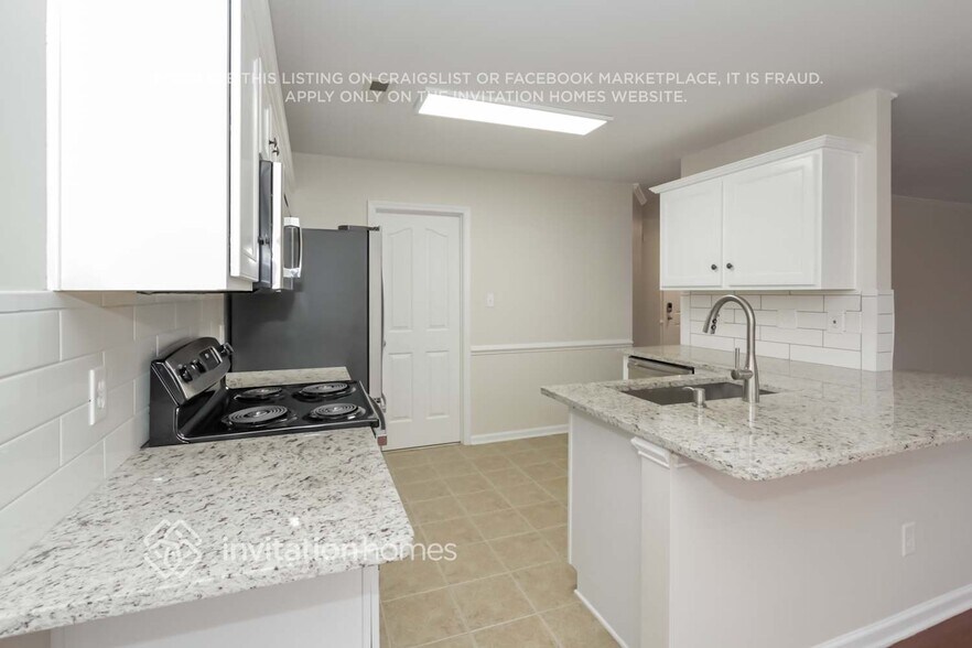 Building Photo - 9450 Macquarie Ln
