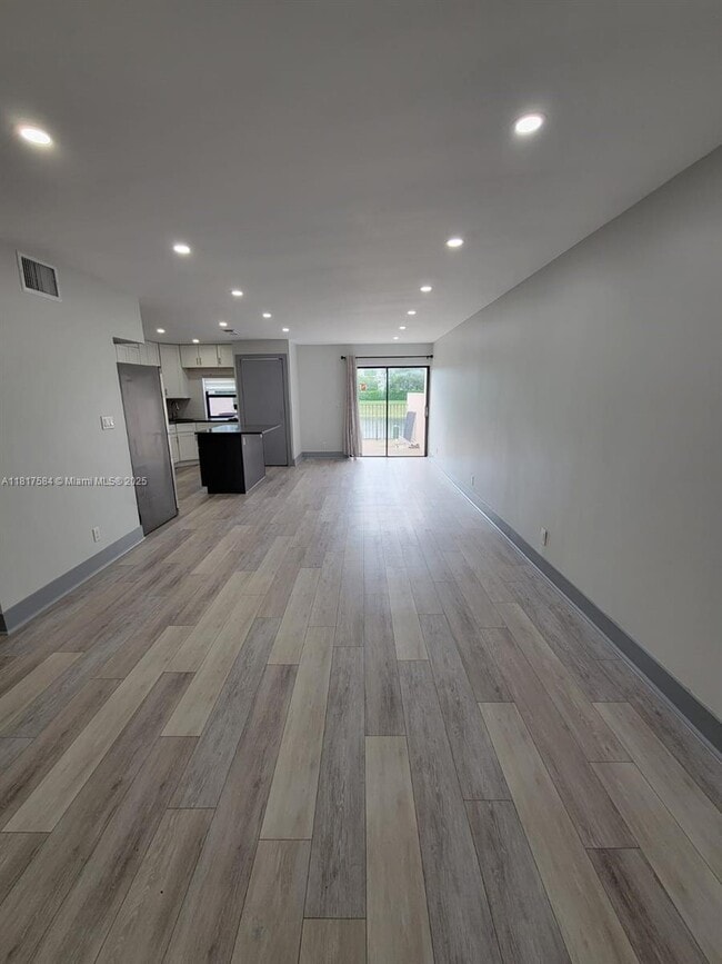 Building Photo - 9123 NW 38th Dr