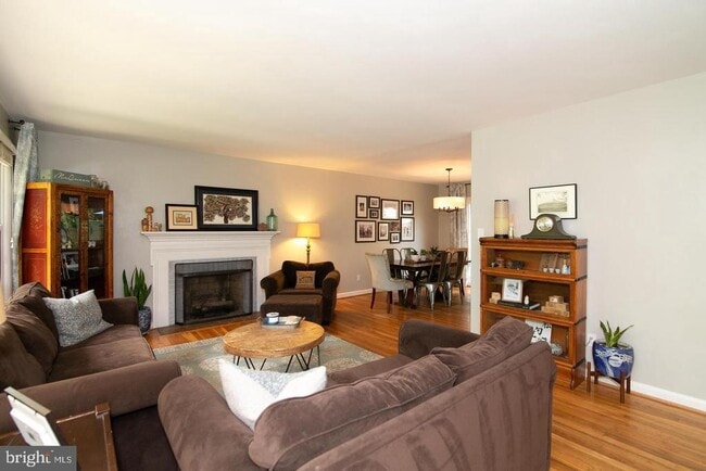 Building Photo - 8411 Morey Ln
