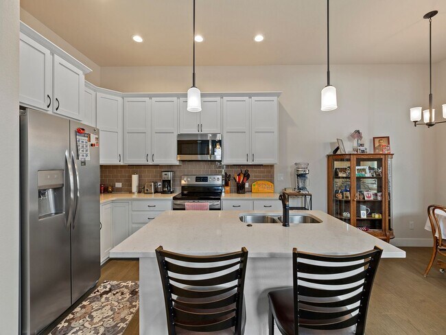 Building Photo - 2443 Trio Falls Dr